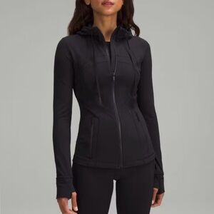 Lululemon Hooded Define Jacket black color size 6